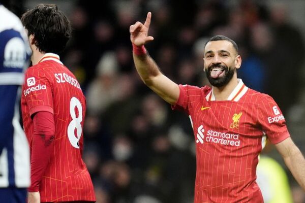 Premier League 2024–25: Liverpool on the Brink, Salah Leads Golden Boot Race